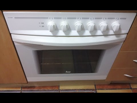 Teka HSF 900 - Horno multifunción pirolítico de 77 litros Compacto -  Lacasadelelectrodomestico.com