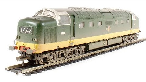 Bachmann BR Class 55 "Deltic" Diesel Locomotive "D9011" with Lima BR Maroon Coaches Passenger Train