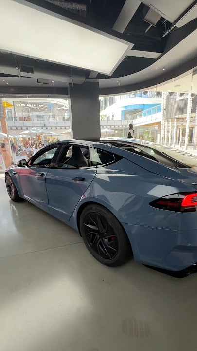 2026 FROST BLUE TESLA MODEL S PLAID REFRESHED DESIGN