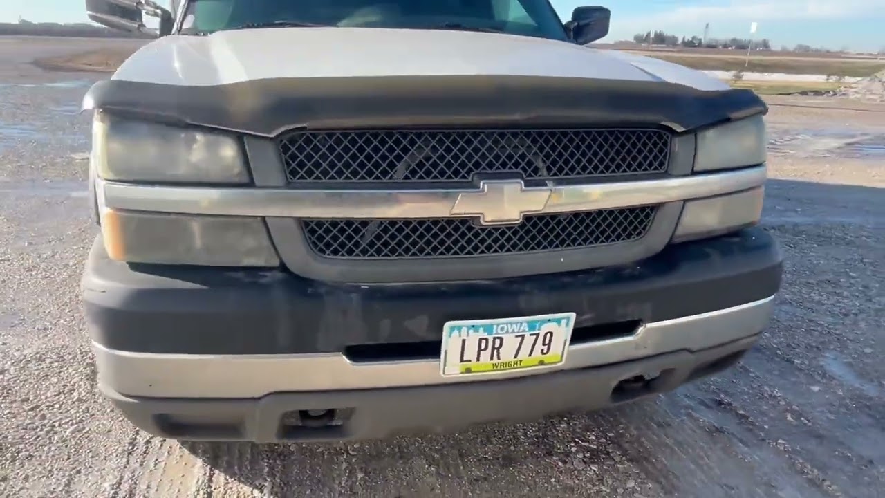 2003 Chevrolet 3500 Reefer Truck
