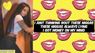 Video thumbnail of "Sonta - Money On My Mind (Lyrics)"