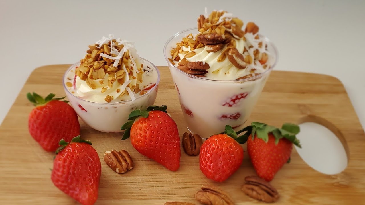 COMO HACER FRESAS CON CREMA PARA NEGOCIO O MESA DE POSTRES YouTube