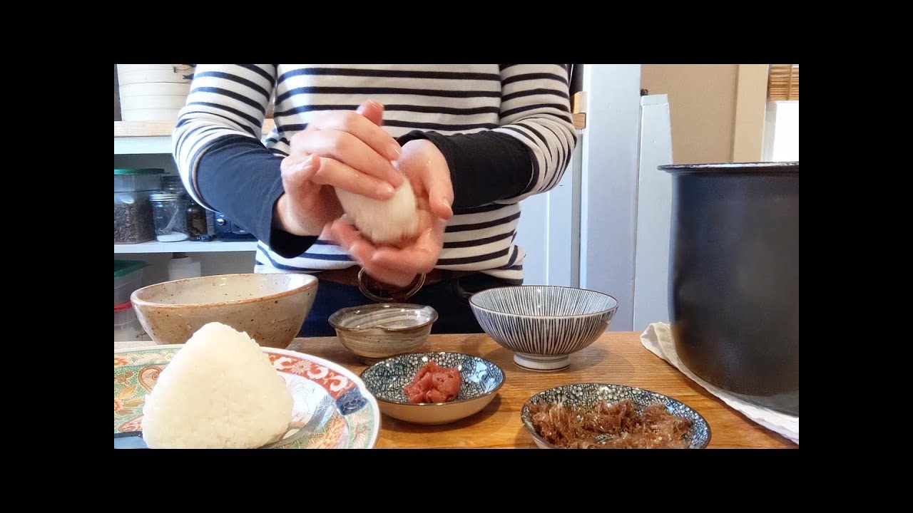 How to Make Onigiri 