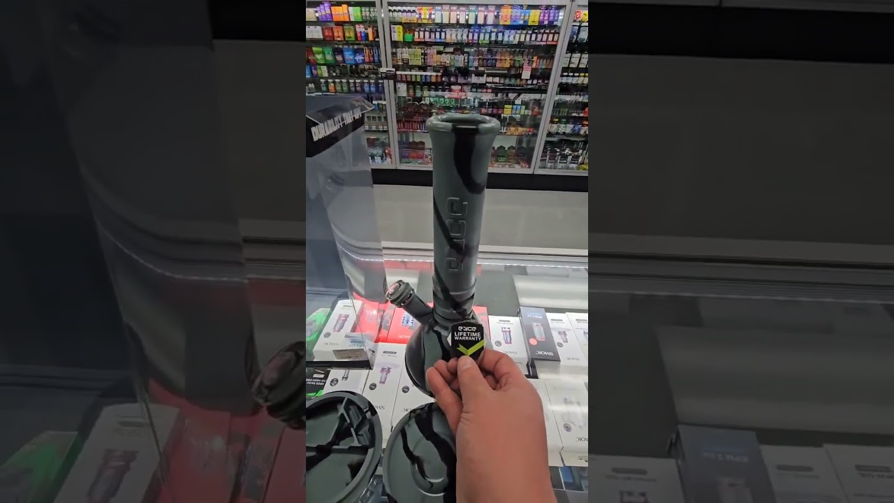 Eyce Silicone Beaker Bong