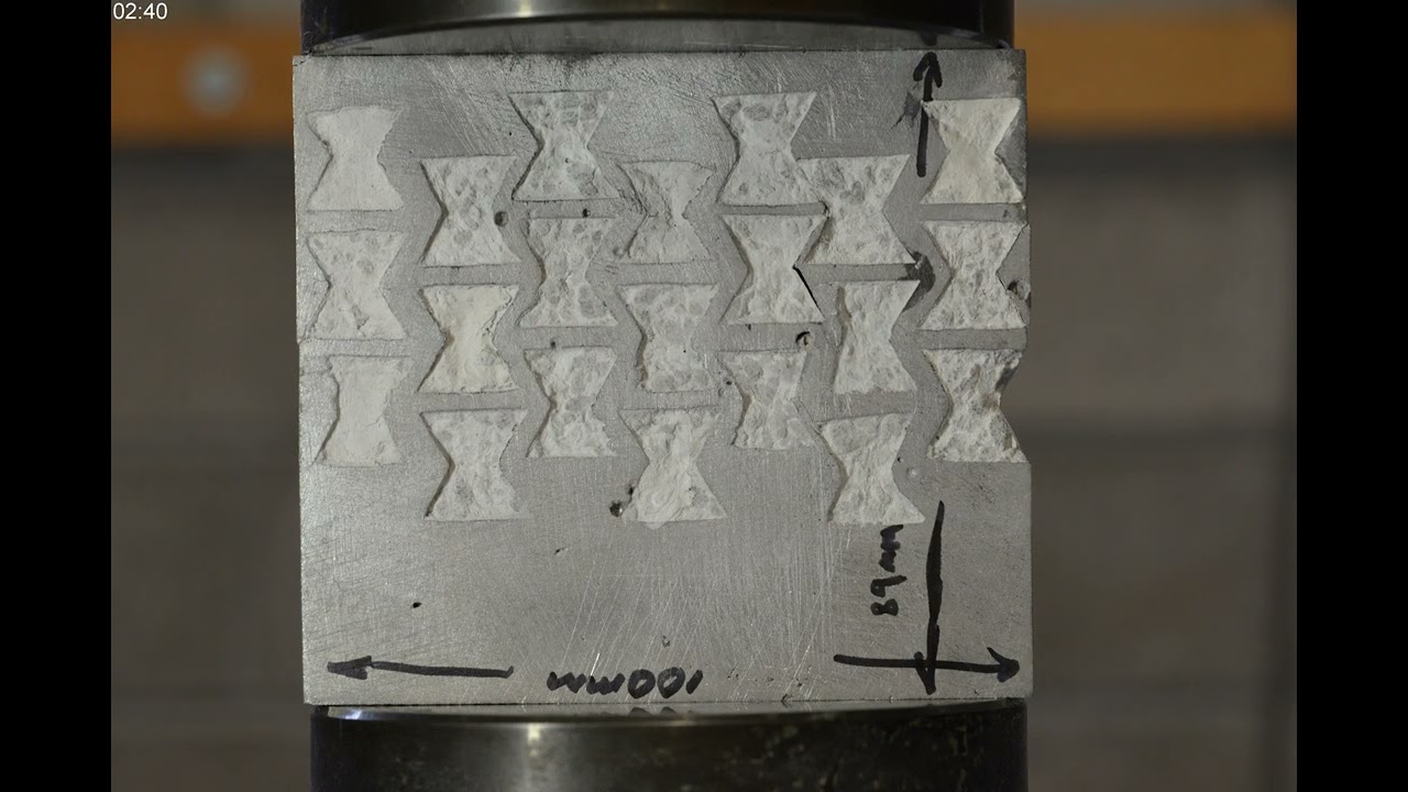 Aluminium Auxetic structure compression test V