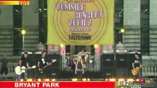 Avril Lavigne - He Wasn&#39;t - Live @ Good Morning America [2005.08.26]