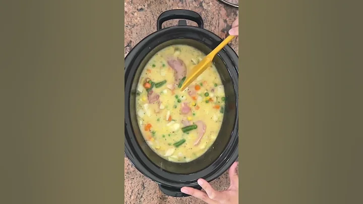 Easy Chicken and Dumplings #easyrecipes #chicken #dumplings #crockpot #delicious