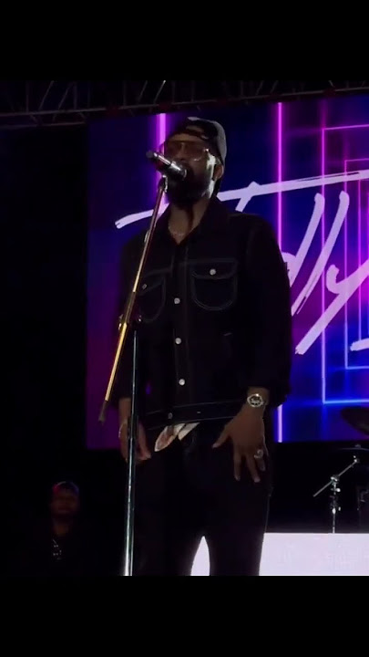 Fally Ipupa -Amore live en Zambie