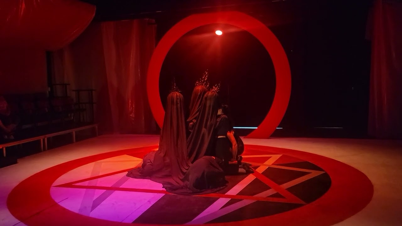 Macbeth No. 9_Opening