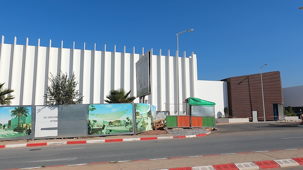 Le Nouveau Mall de Bouskoura et Marjane YouTube