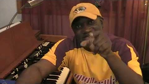 Live Sound Testing Of The Formerly Shrieking Leslie 122 Amplifier