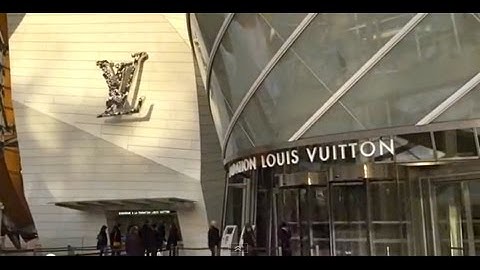 Fondation Louis Vuitton - Paris, France
