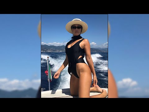 Video: Kourtney Kardashian Posts Photo Showing Her Stretch Marks
