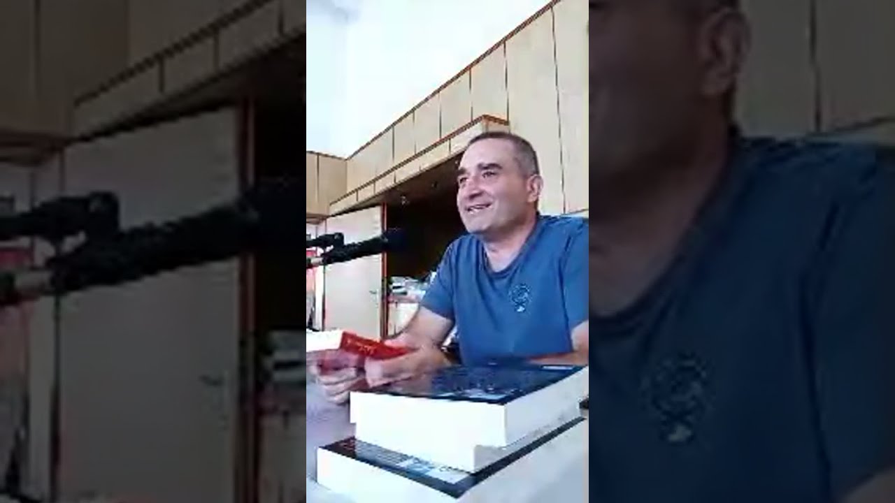 Влог на писателя Добри Божилов is live! - YouTube