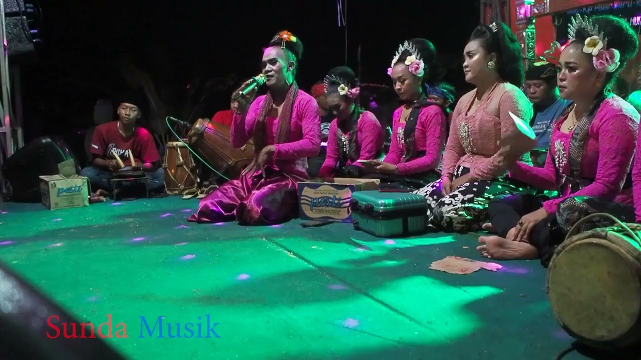 CEU EHA MENCUG KIDUNG PANGRAJAH X PUSPA KATINEUNG SHOW BANTEN