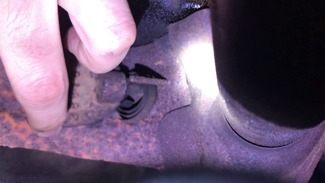 1971 Chevy c10 250 4.1l heat riser spring broken YouTube