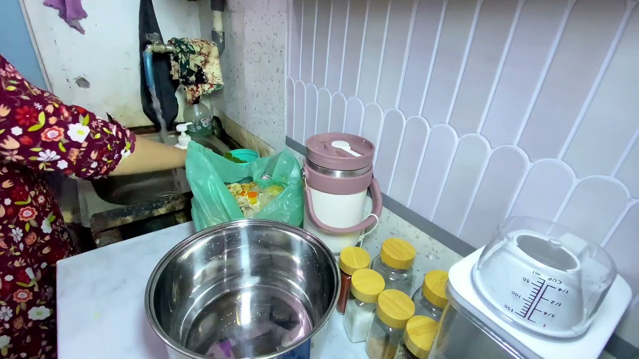 Asmr sound while do the dishes. (1)