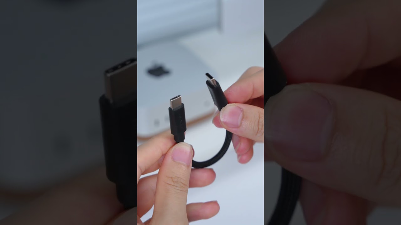 After changing the USB-C data cable to a vertical port, it becomes more convenient to use 