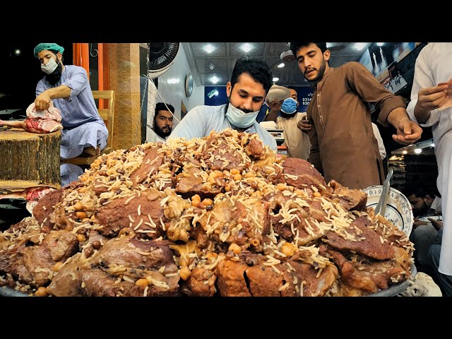 INCREDIBLE STREET FOOD IN PAKISTAN 🇵🇰 Peshawar the Meat Heaven x Mountain of Beef Pulao class=