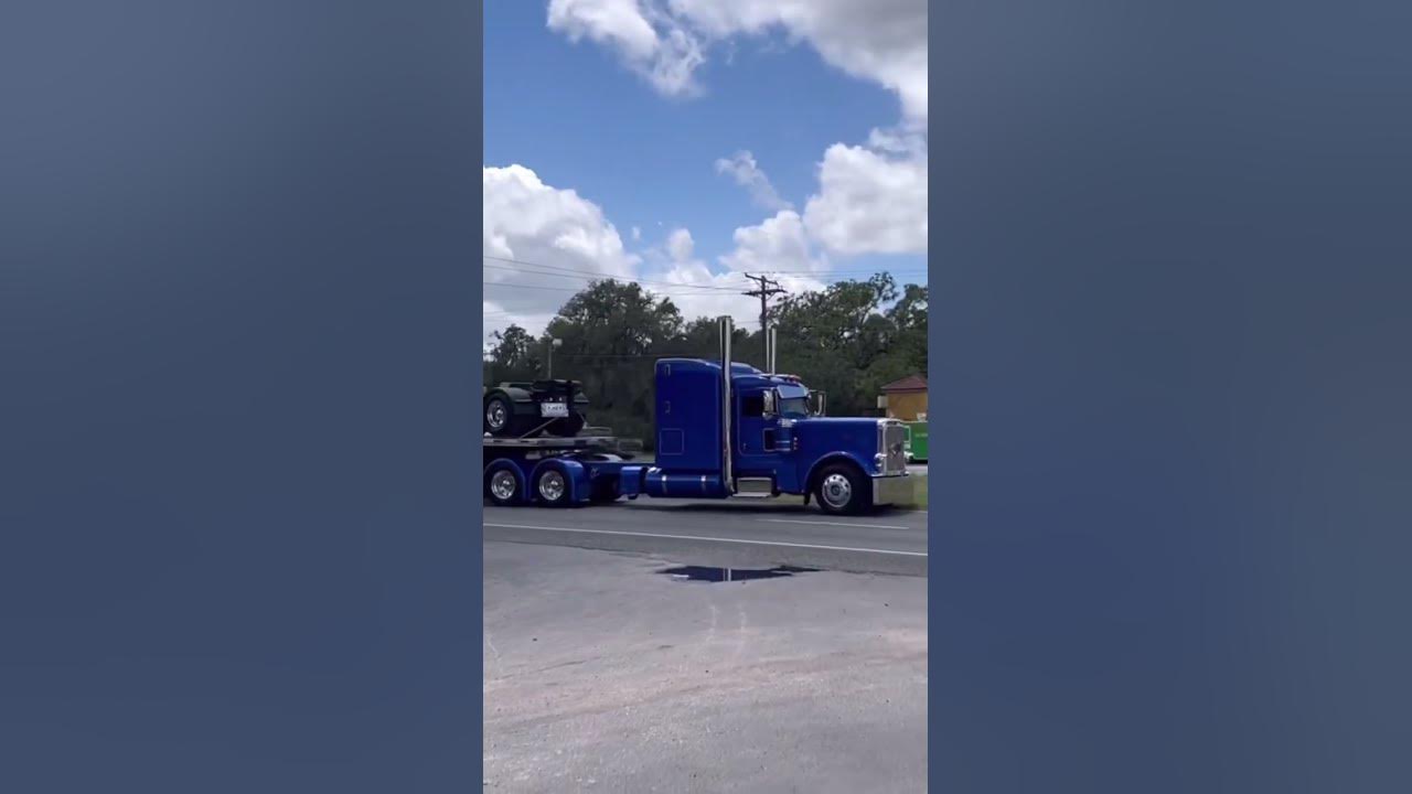 Close call! Who was at fault?? #peterbilt #semitruck #truck #trucking #wreck