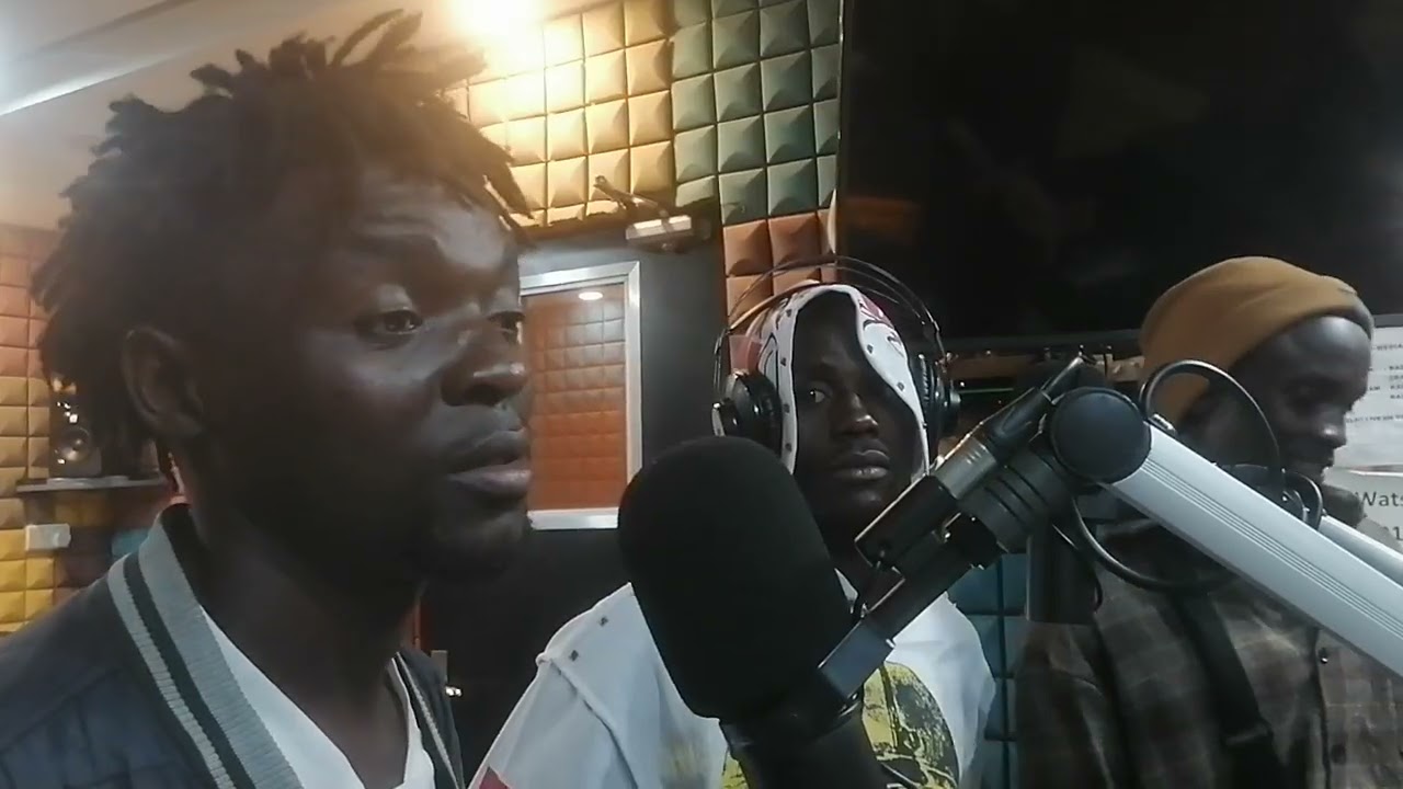 Darkman Musik. Interview with Ronnie Simpo at Radio 4