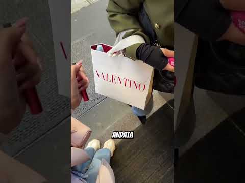 Elisa Esposito goes shopping