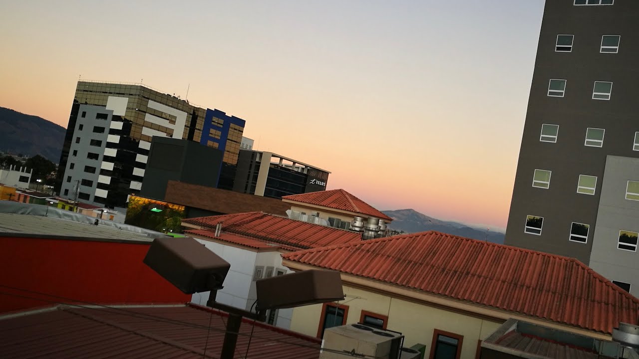 3 Centros Comerciales de La Ciudad de Quetzaltenango, Quetzaltenango, Guatemala. (Xela)   4K