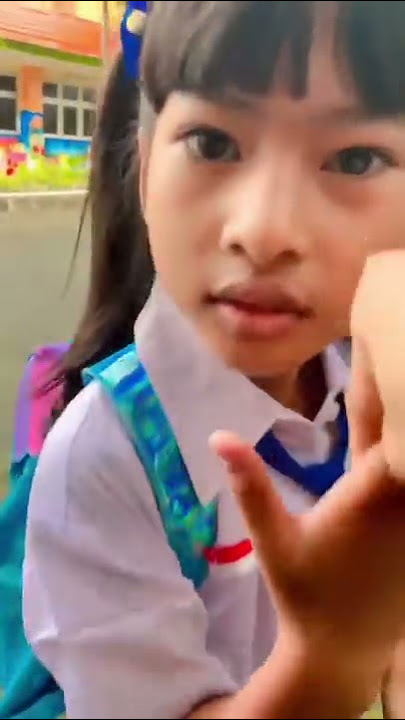 Dikira seragam anak SMA ternyata anak TK