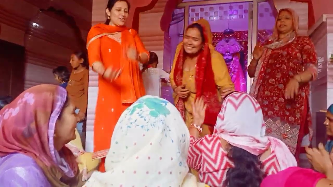 DipaFoodieVlog मीरा बाई का भजन 😍❤️ #youtubevideo #ownvideo #भजन कीर्तन trending 