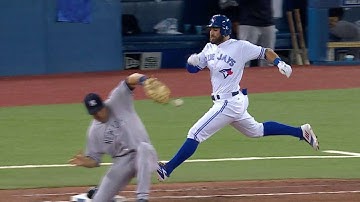 NYY@TOR: Smoak crosses plate on error in 5th