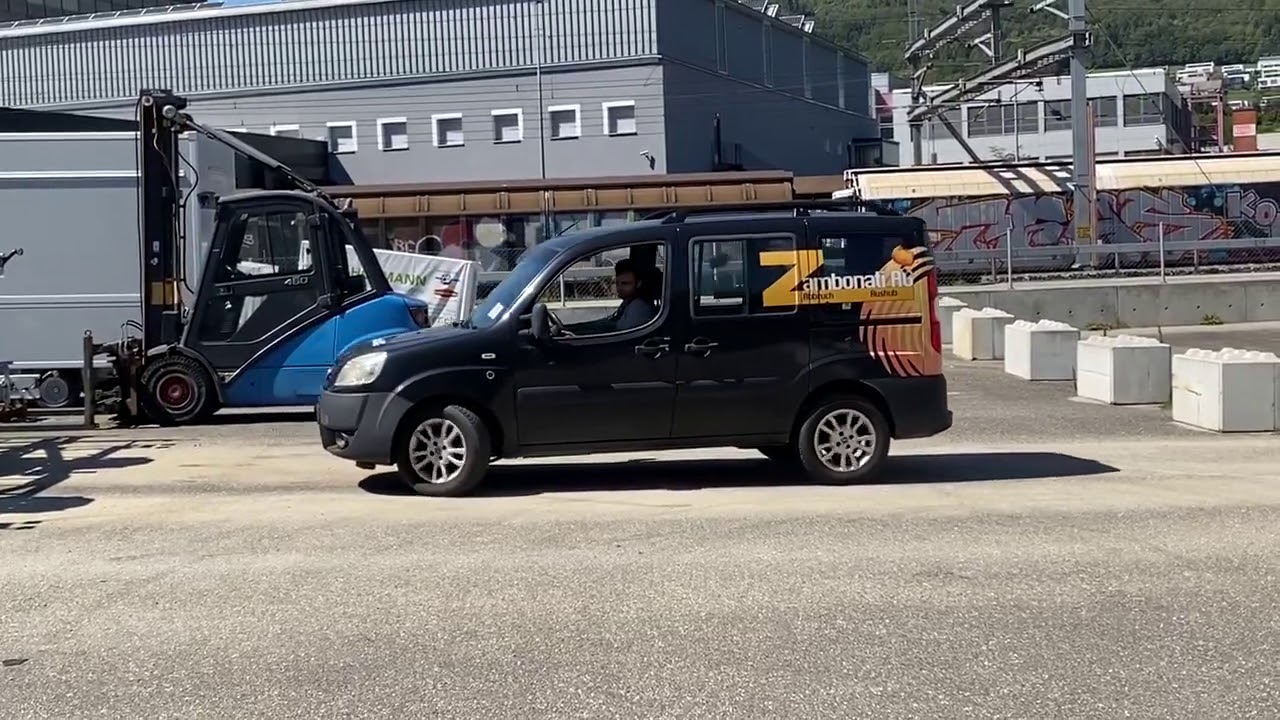 FIAT DOBLO 1.9 JTDPF Leisure Activity Vehicle/Car