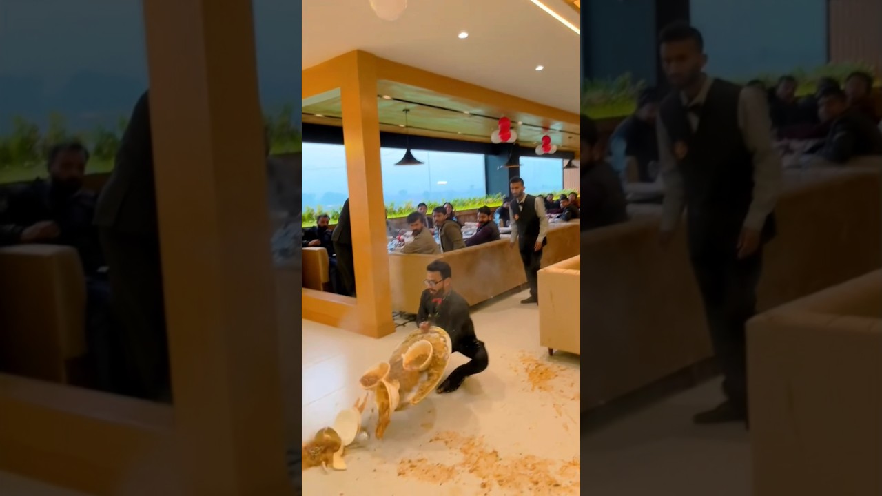 sad love Zindagi kumrat valley hotal main #snow #adnanjpk #shorts