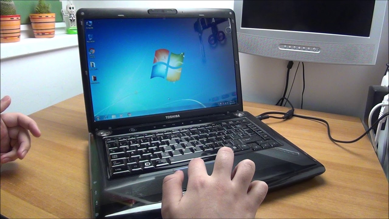 How to troubleshoot a laptop that randomly restarts or powers itself