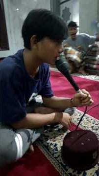 Membangunkan saur di masjid Jami Al Ubudiyah