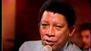 Johnny Hartman sings Lush Life chords