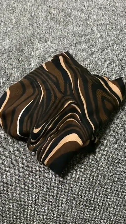 bisa di cek di instagram @_l0vingystore yaapss🤩🛒#shrots #racunshoppe #moodcewek #croptop #outfit