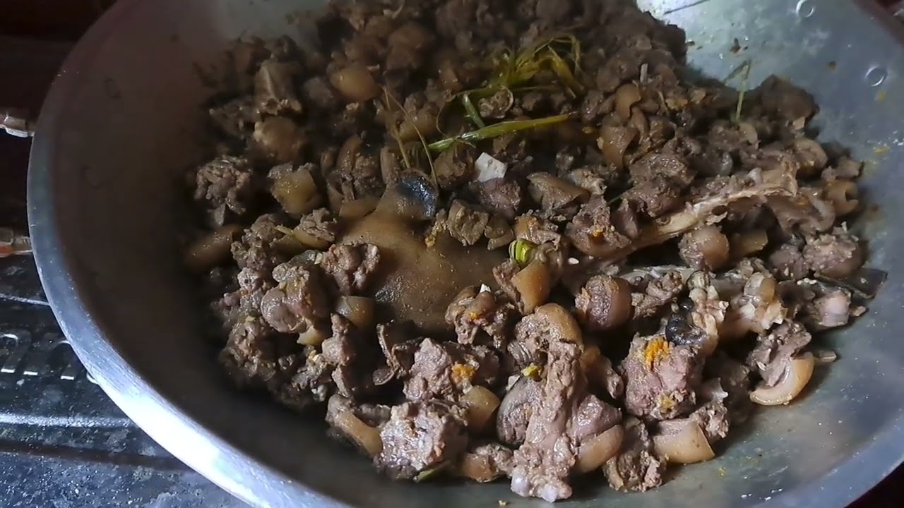 memasak daging buruan ala suku dayak borneo (suku seberuang)#berburumenjelajahutan#