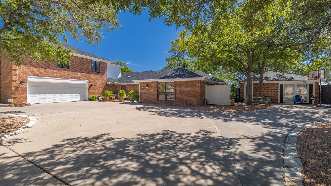 5 Bedroom Luxury Home in The Upper Bluffs in San Angelo, Texas SOLD