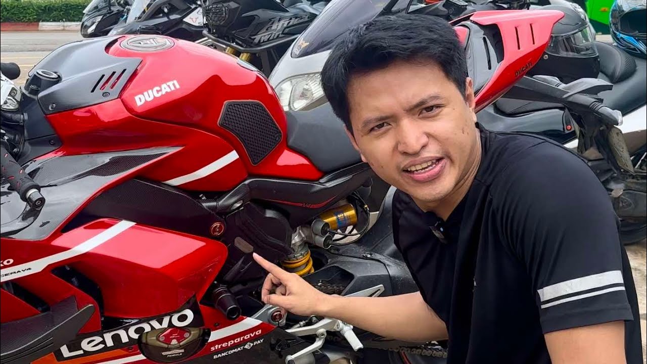 မြန်မာနိုင်ငံရဲ့ အလှဆုံးဆင်ထားသော မော်တော်ဆိုင်ကယ်