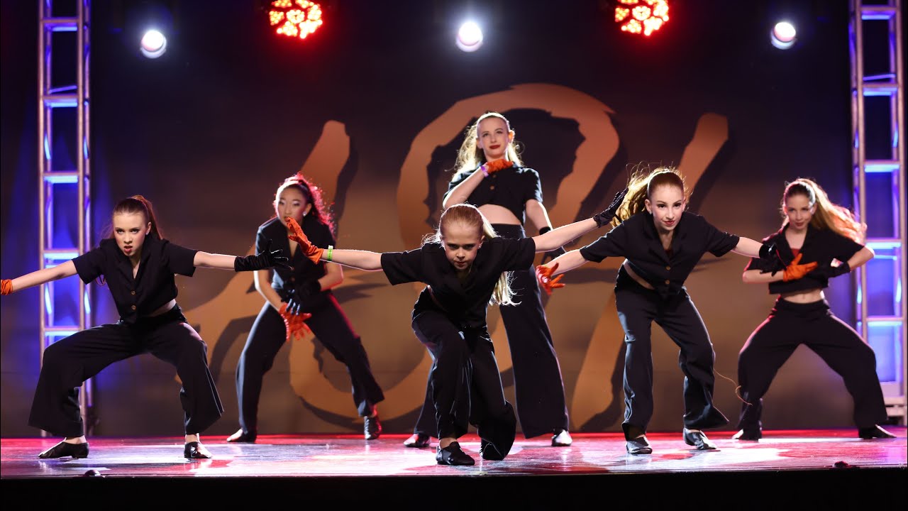 RED RIGHT HAND NICK CAVE & THE BAD SEEDS EMILY MARONI CHOREOGRAPHY