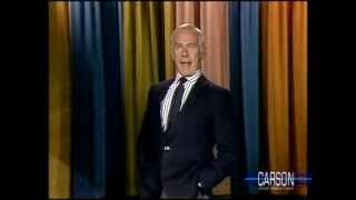 Johnny Carson Jokes About Wearing Pastel Underwear in his Full Monologue, Apr 1986
