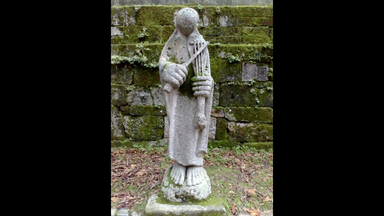 Watch Martin Codax - Cantiga d'Amigo: Ondas do mar (13th century) on YouTube Watch Martin Codax - Cantiga d'Amigo: Ondas do mar (13th century) on YouTube