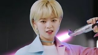 Jeongyeon killing younglings [TWICE MEME]