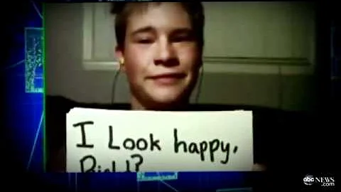 Jonah Mowry's 'Whats Goin On' Anti-Bullying Video Goes Viral; Lady Gaga, Nick Jonas Show Support