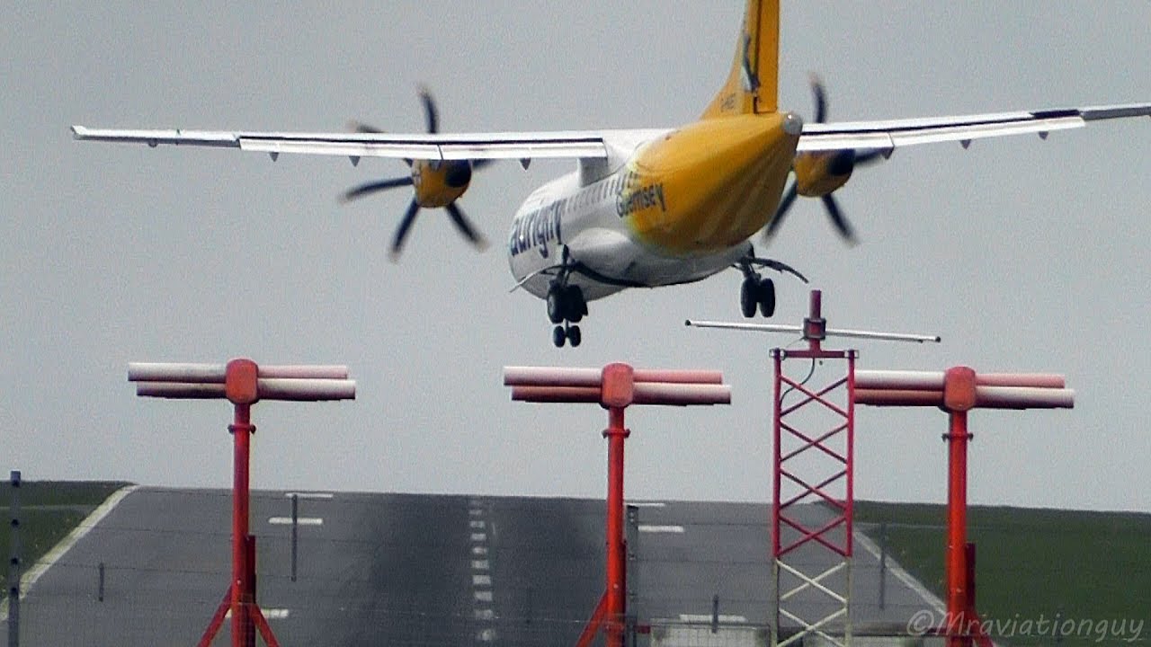 ATR Crosswind Difficulties, Landings & Takeoffs (Aurigny ATR42 & Aer Lingus ATR72) | Bristol Airport