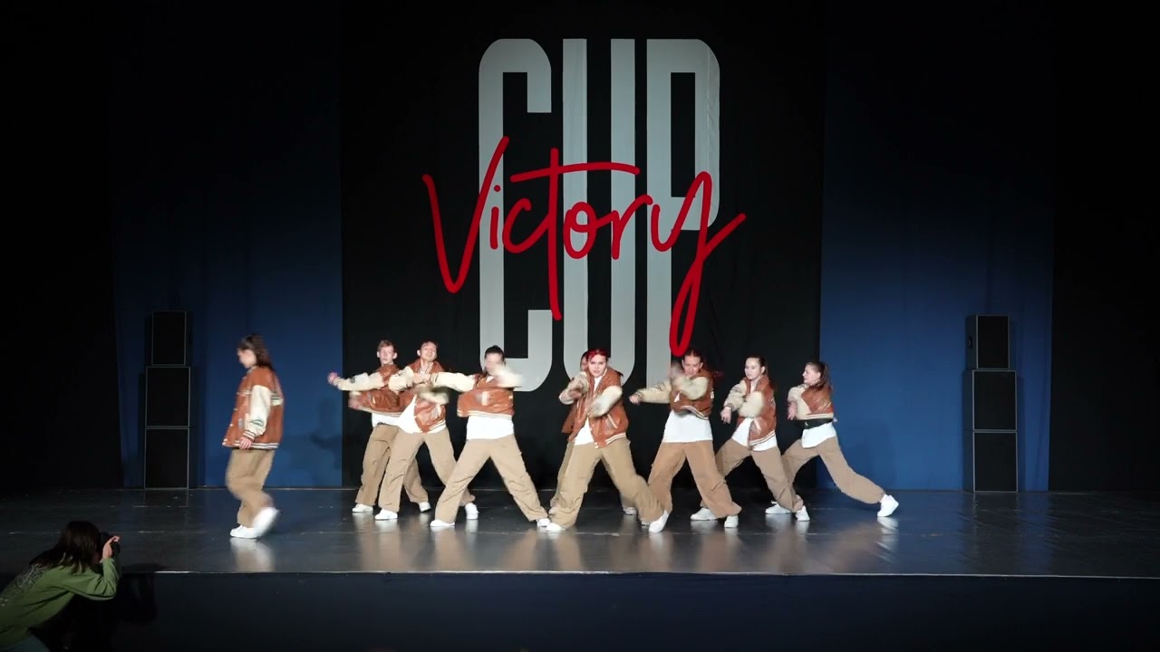 11  PLAY DANCE STUDIO   BEST DANCE SHOW JUNIORS FIRST START   VICTORY CUP 2024