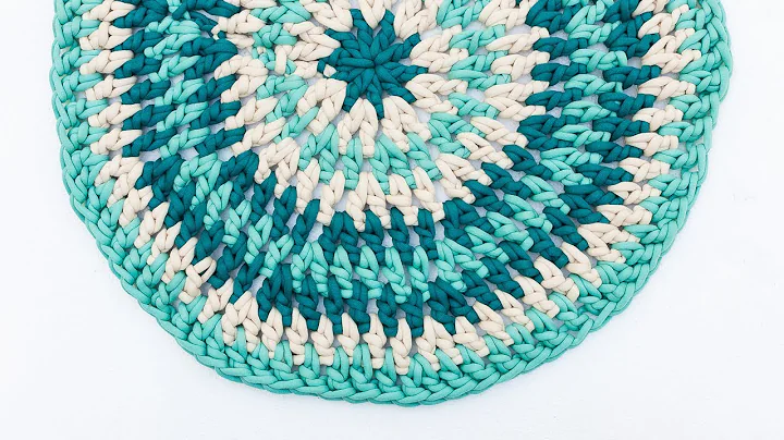 Learn to Crochet a Beautiful Rug