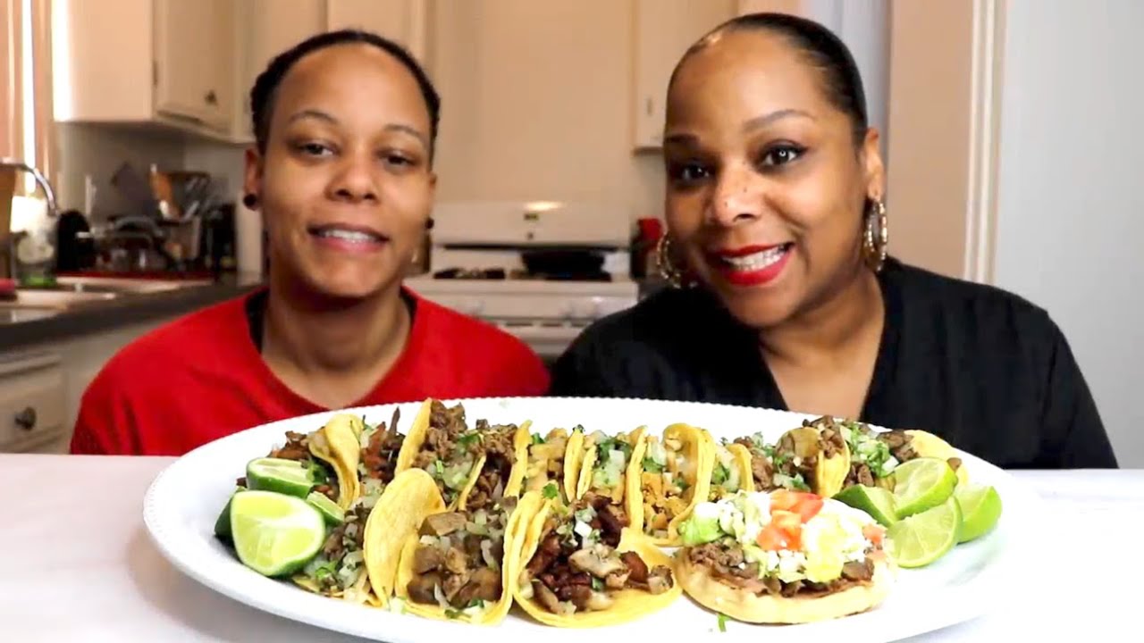 MEXICAN STREET TACOS MUKBANG!