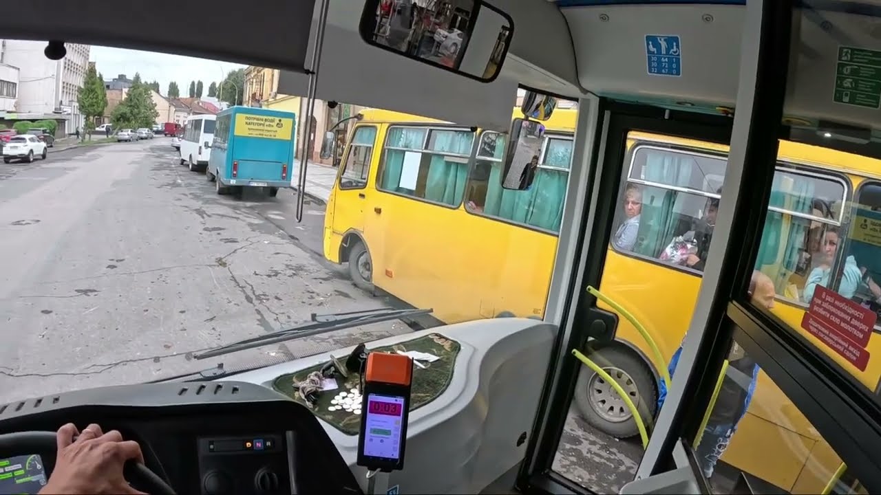 Працюю на 18 маршруті автобус Електрон