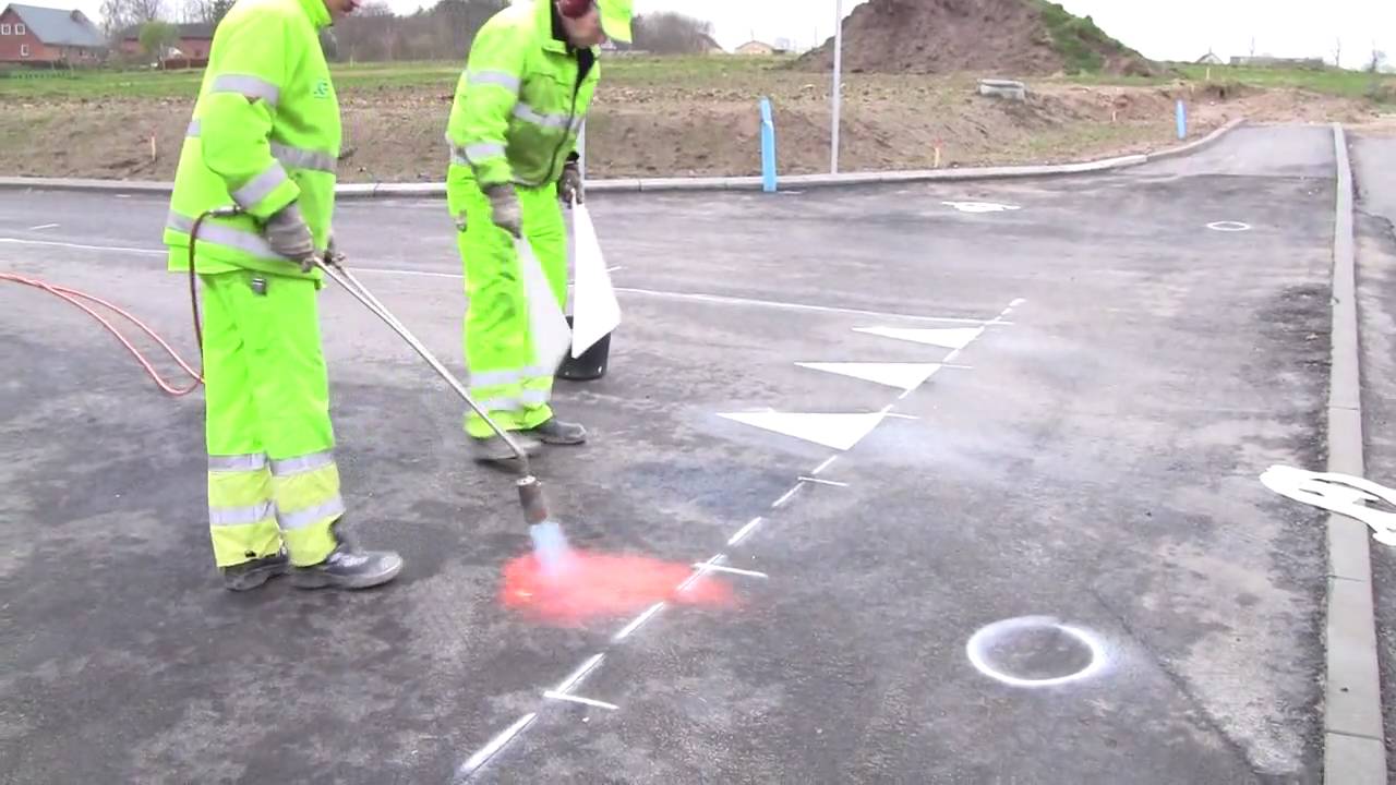 Red Line Road Marking 5m x 50mm Carriageway Parking Reinstatement Torch-On 